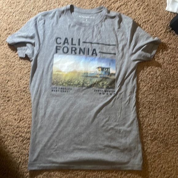 Aeropostale Mens Gray T-Shirt Small - Picture 1 of 3